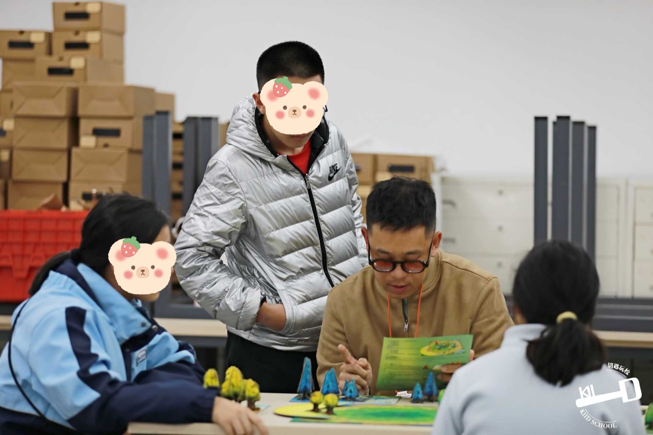 青少年 AI 课堂现场 18